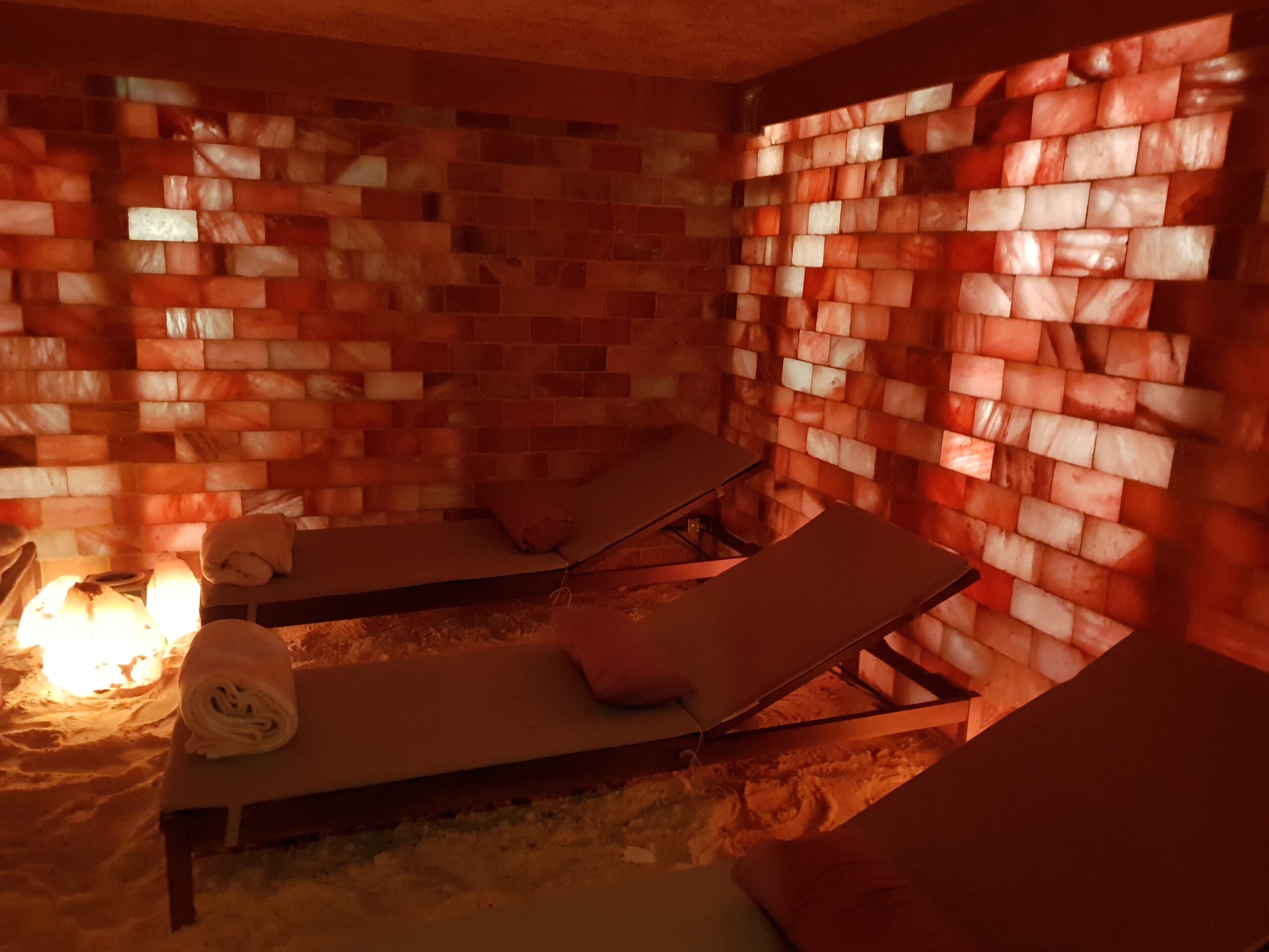 Himalayan salt room